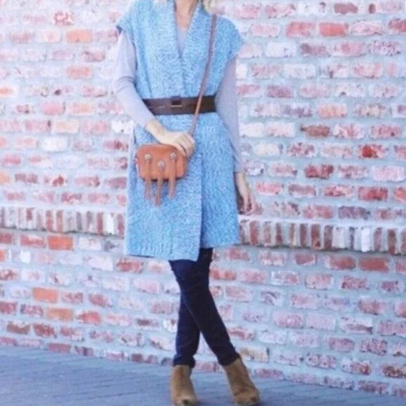 CAbi Sweaters - Cabi Blue Knit Long Duster Open Front Sleeveless Cardigan